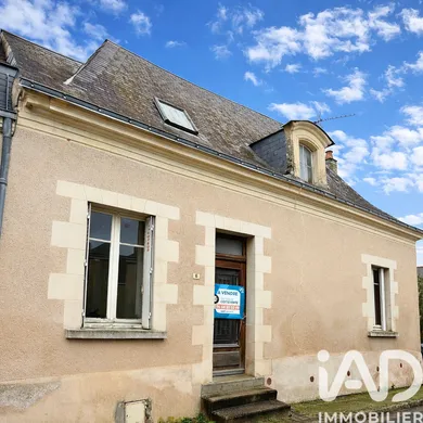 Village house in Loire-Authion (49140)