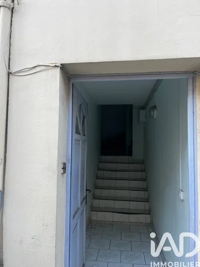 Building in Mantes-la-Jolie (78200)