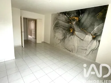 Apartment in Angers (49100)