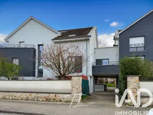 Apartment in Ferrières-en-Brie (77164)