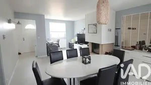 Pavillon à Breteuil (60120)