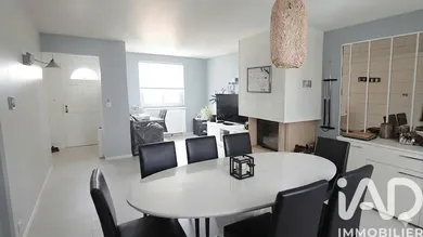 Pavillon à Breteuil (60120)