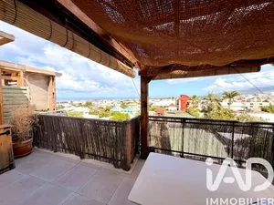 Apartment in Saint-Pierre (97410)