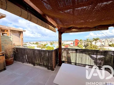 Apartment in Saint-Pierre (97410)