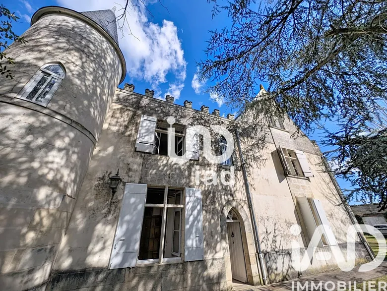Maison 10 pièces 385 m² · à Saint-Loubès · 385 m² · 685 000 €