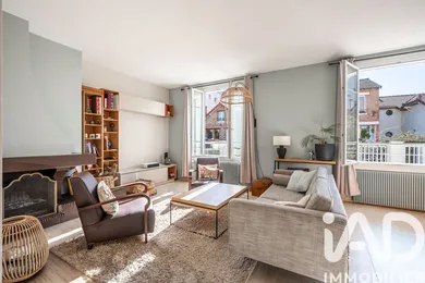 House in Suresnes (92150)