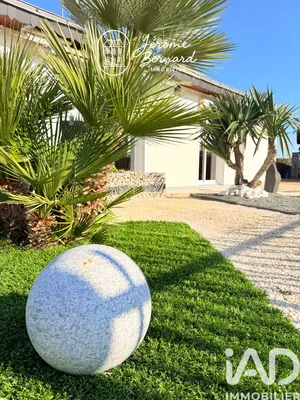 House in Saint-Barthélemy-d'Anjou (49124)