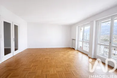 Apartment in Grenoble (38000)