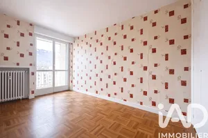 Apartment in Grenoble (38000)