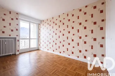 Apartment in Grenoble (38000)
