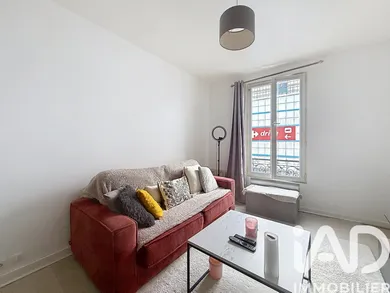 Apartment in Montreuil (93100)