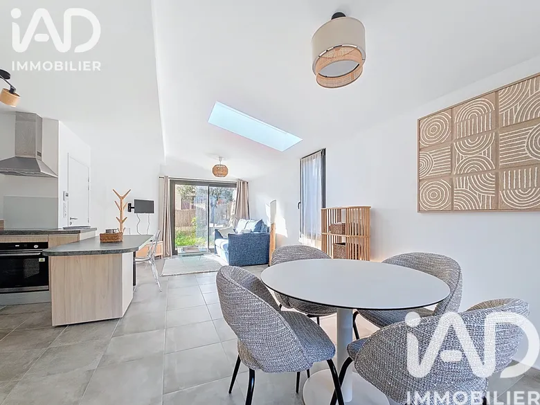 Appartement 2 pièces 51 m² · à Saint-Raphaël · 51 m² · 299 000 €