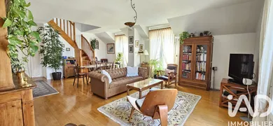 Duplex in Groslay (95410)