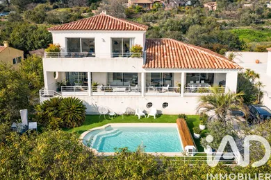 Architectural house in La Ciotat (13600)
