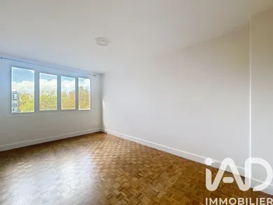 Studio à Ozoir-la-Ferrière (77330)
