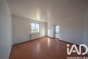 Apartment in Rochecolombe (07200)