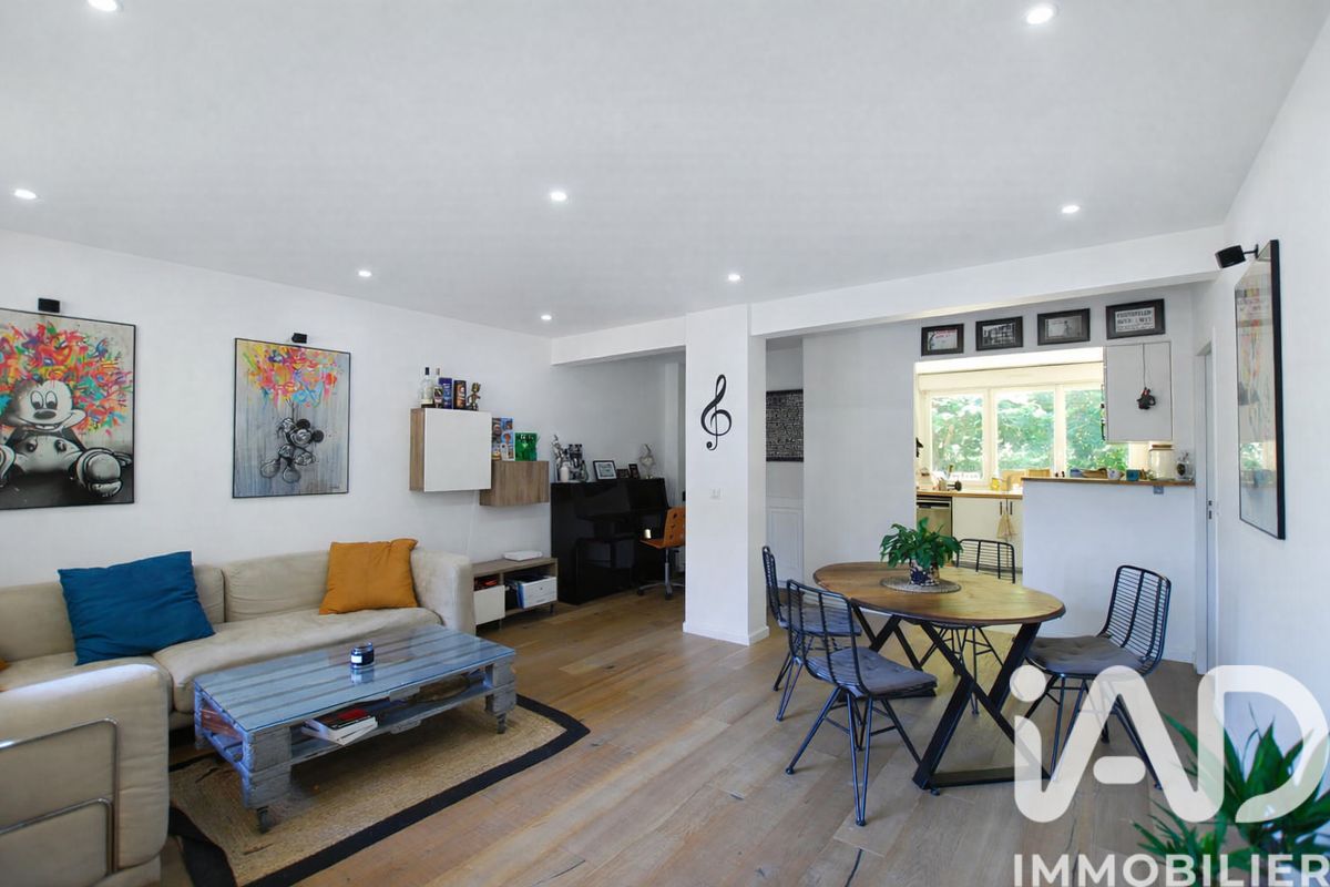 appartement à Étiolles