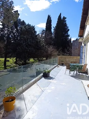 Appartement à Saint-Gilles (30800)