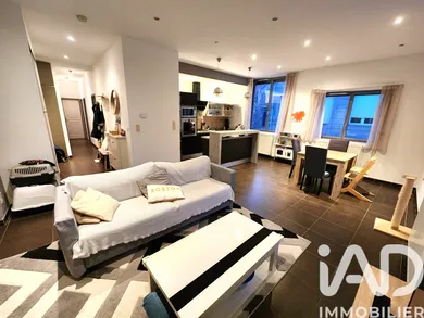 Appartement à Saint-Étienne (42000)