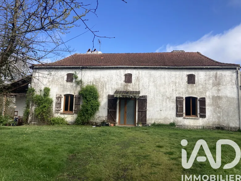 Maison 4 pièces 114 m² · à Madiran · 114 m² · 96 000 €