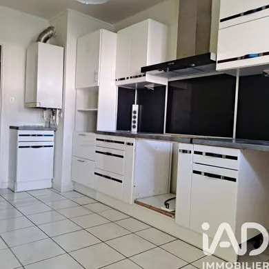 Apartment in La Rochelle (17000)