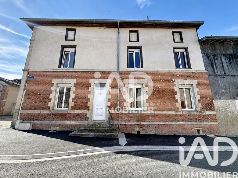 Maison 5 pièces 119 m² · à La Neuville-au-Pont · 119 m² · 49 500 €