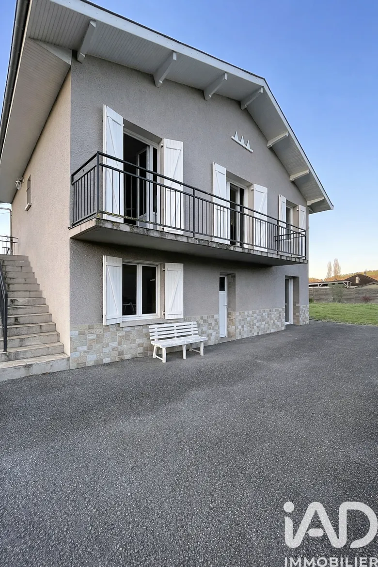 Maison 8 pièces 158 m² · à Espès-Undurein · 158 m² · 245 000 €
