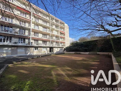 Appartement à Caluire-et-Cuire (69300)