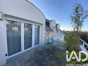 Apartment in Mennecy (91540)