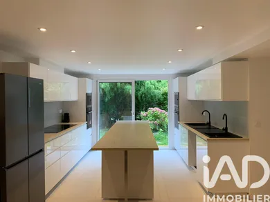 Building in Antony (92160)