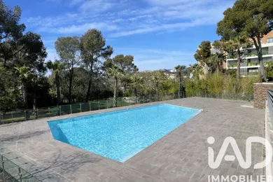 Apartment in Saint-Raphaël (83700)