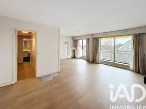 Apartment in Le Raincy (93340)