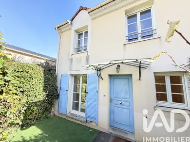 Duplex in Brie-Comte-Robert (77170)