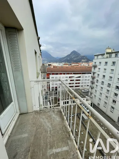 Appartement à Grenoble (38000)
