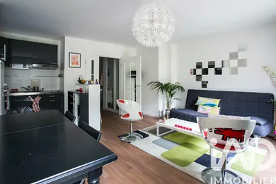 Apartment in Saint-Cyr-l'École (78210)