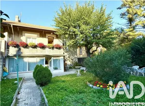 House in Orange (84100)