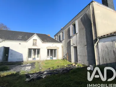 Maison de village à Nieul-le-Dolent (85430)