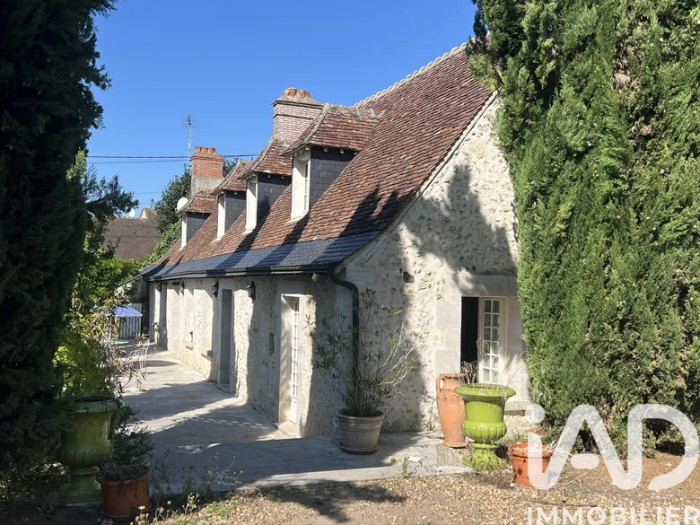 Maison 8 pièces 240 m² · à Vouvray · 240 m² · 735 000 €