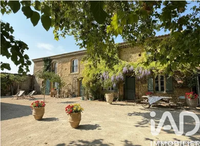 Mas in Camaret-sur-Aigues (84850)