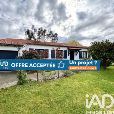 House in Saint-Étienne-de-Mer-Morte (44270)