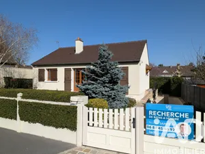 Maison traditionnelle à Champfleury (51500)