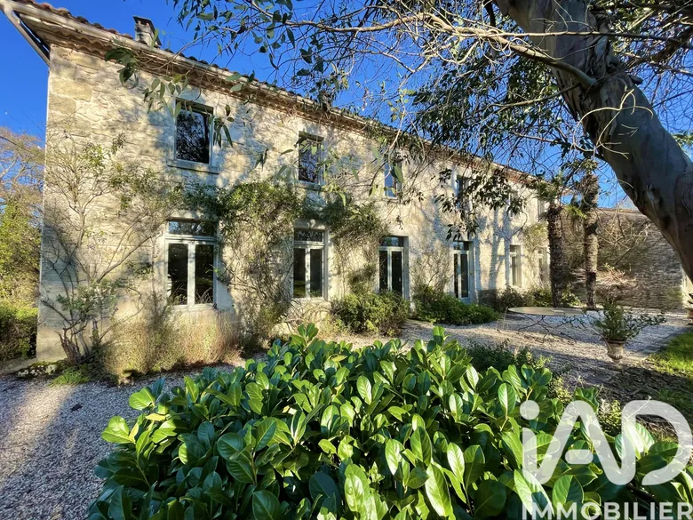 Maison 13 pièces 471 m² · à Blaignan-Prignac · 471 m² · 610 000 €