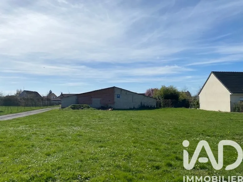 Terrain à bâtir à Rosières-en-Santerre (80170) · 55 000 €