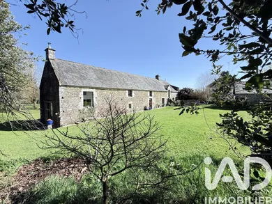 Longere in Theix Noyalo  (56450)