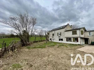 Maison de campagne à Saint saturnin de lenne (12560)