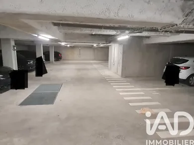 Parking in Lille (59000)