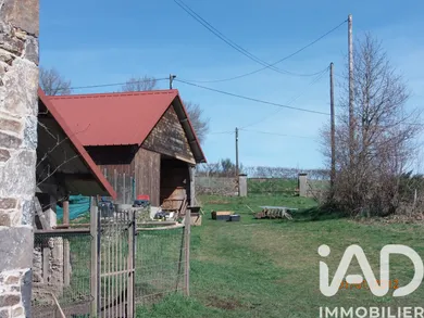 Maison de campagne à Puy-Saint-Gulmier (63470)