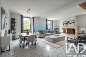 Triplex à Villeneuve-le-Roi (94290)