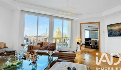 Apartment in Paris (75007)