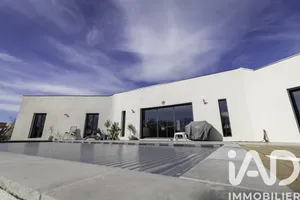 Maison d'architecte à Saint-Marcel-sur-Aude (11120)